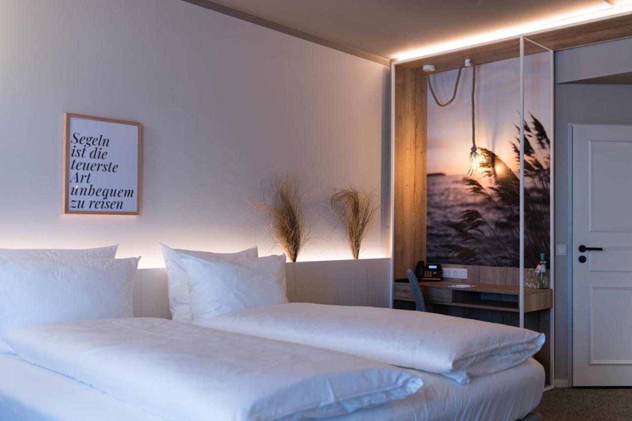 Hafenhotel Zu 普特布斯 外观 照片