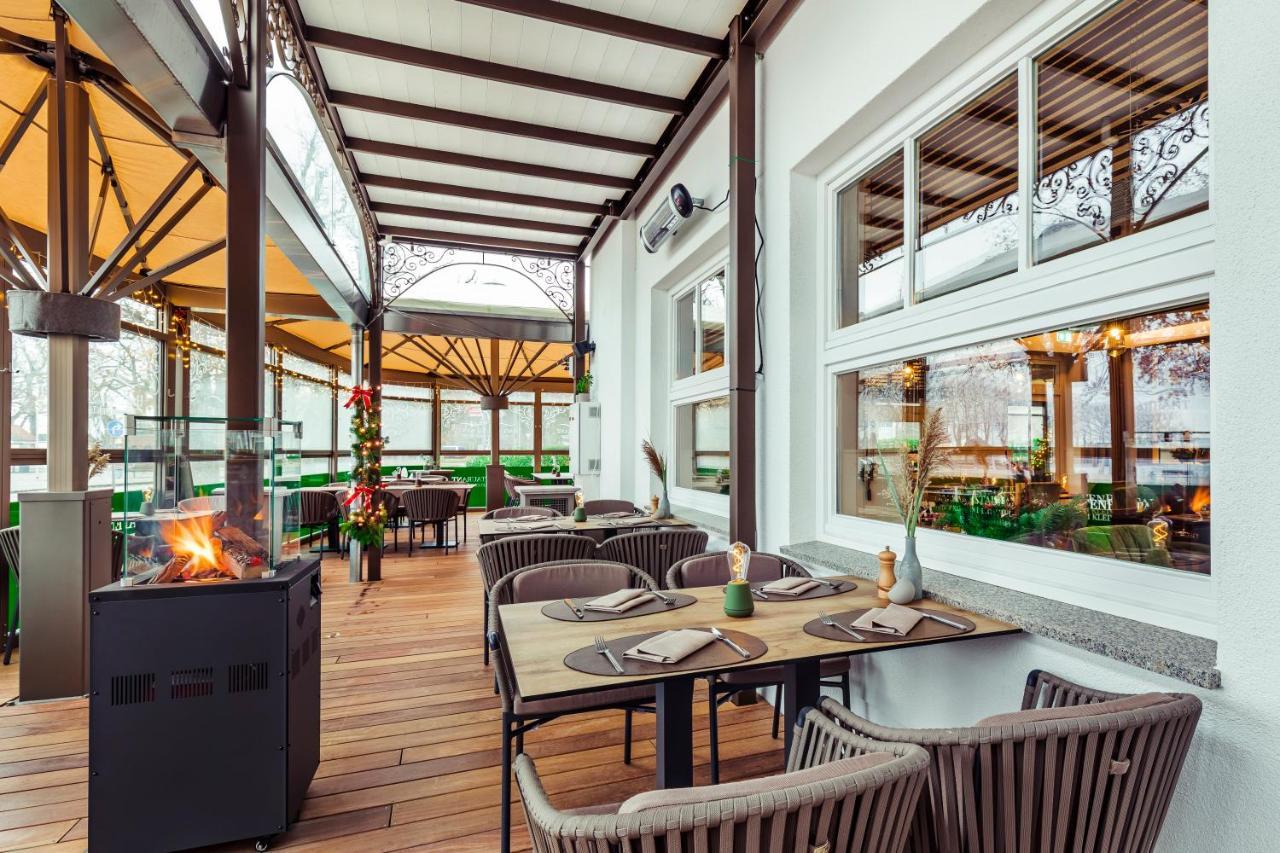 Hafenhotel Zu 普特布斯 外观 照片