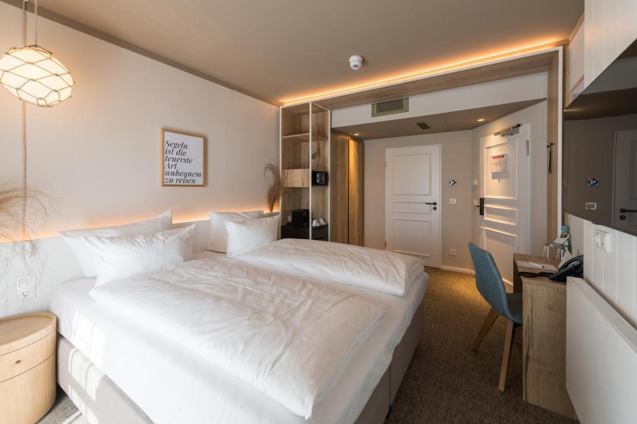 Hafenhotel Zu 普特布斯 外观 照片