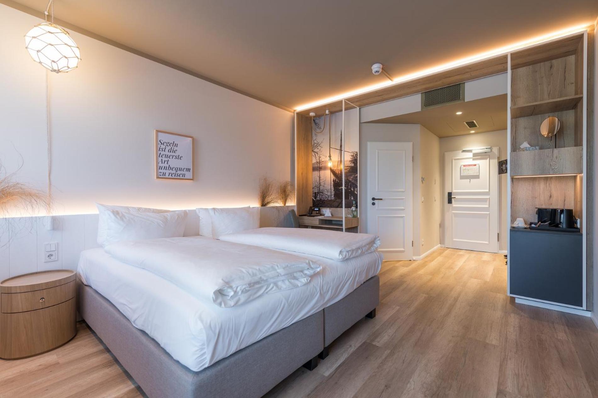 Hafenhotel Zu 普特布斯 外观 照片