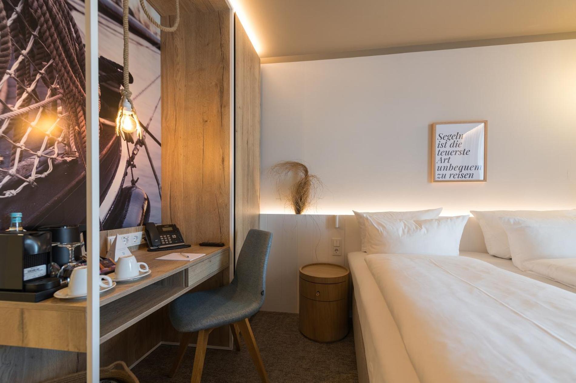 Hafenhotel Zu 普特布斯 外观 照片